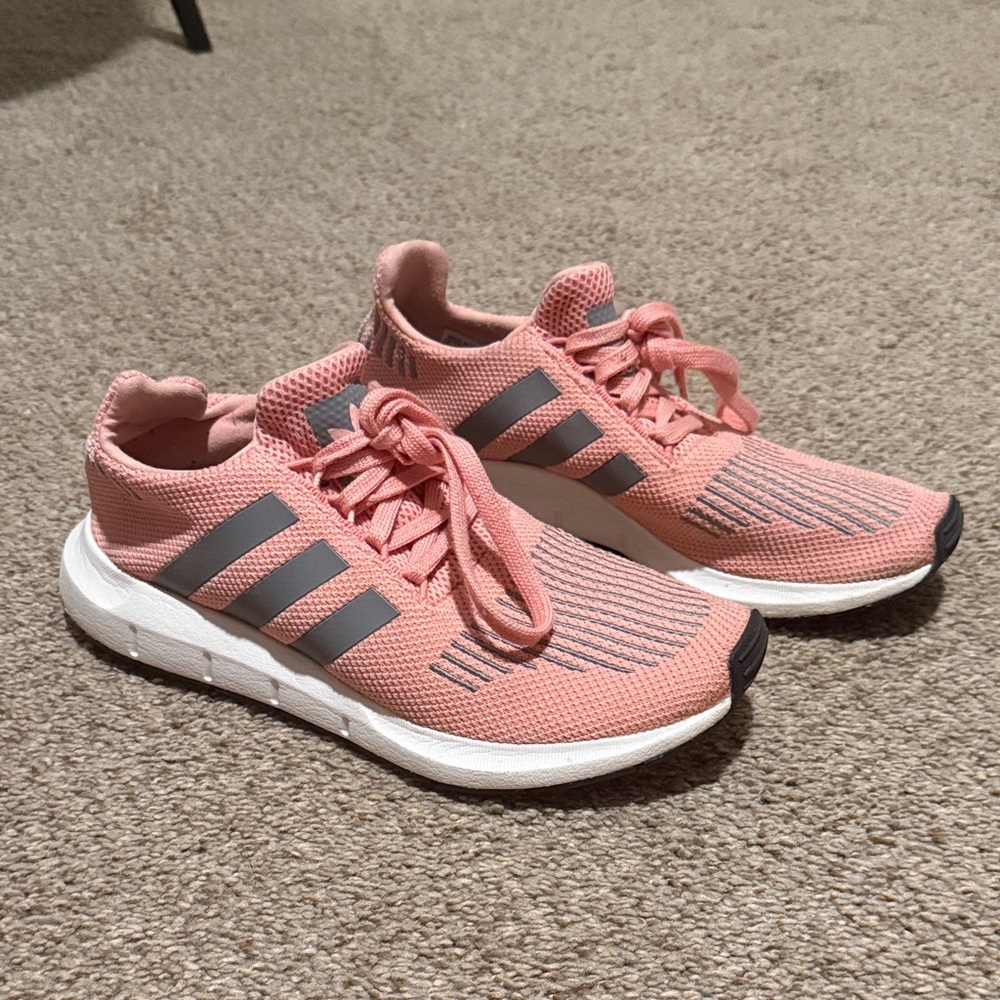 Adidas Women's Coral Sneakers